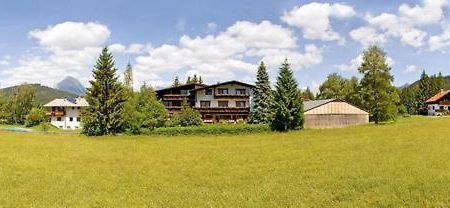 Hotel Menthof Зеефелд в Тирол Екстериор снимка