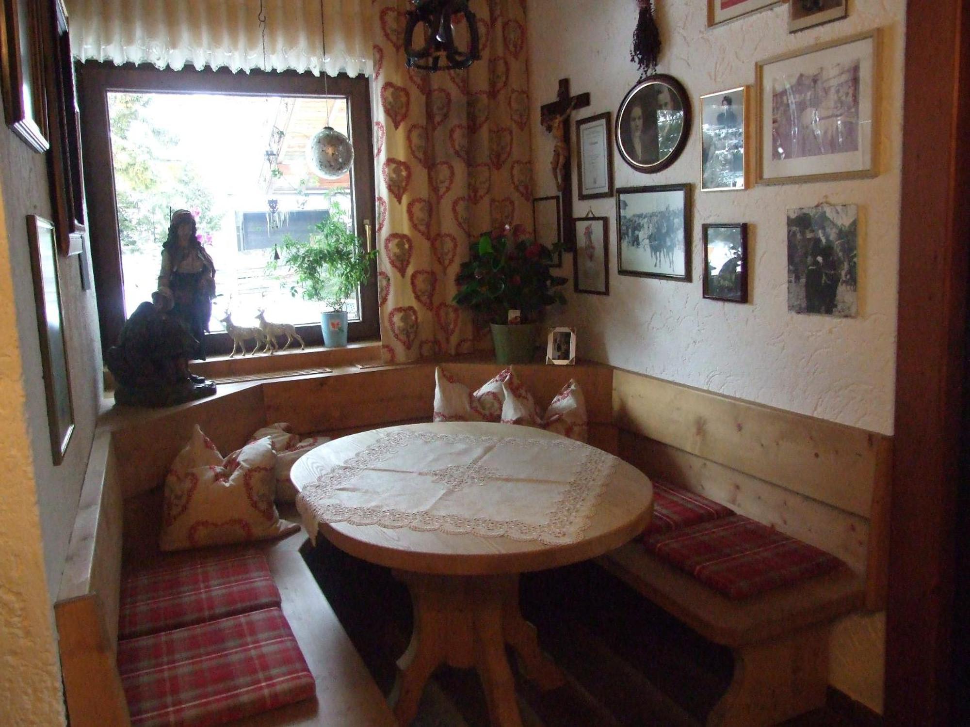 Hotel Menthof Зеефелд в Тирол Екстериор снимка